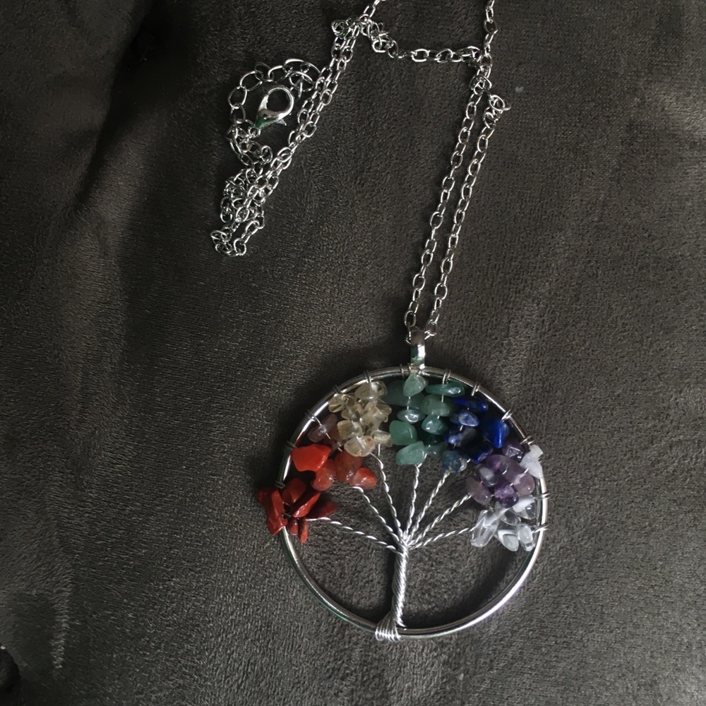 🌈 Silver Tree of life handmade crystal necklace - Picture 4 of 6
